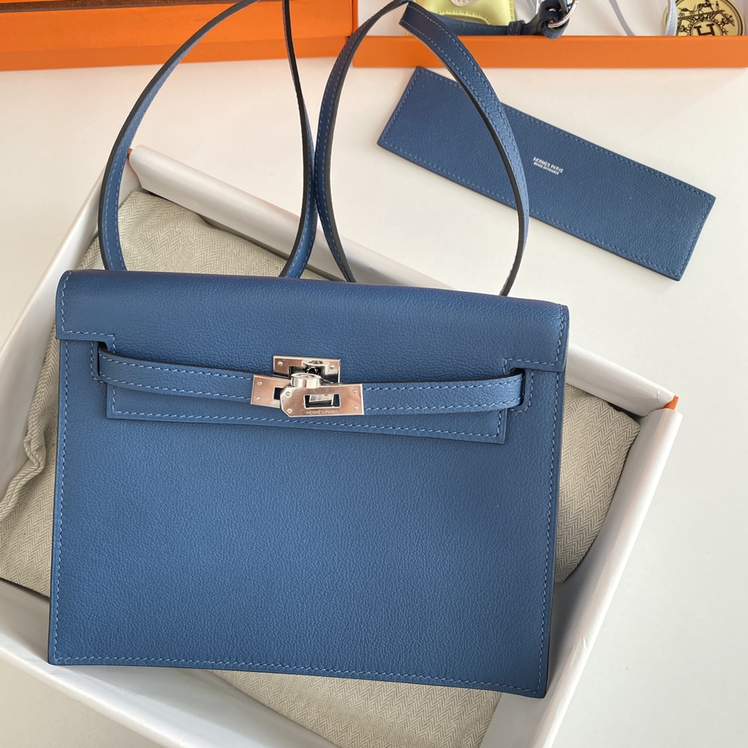 Hermes Kelly Danse Evercolor Bag In Blue Color